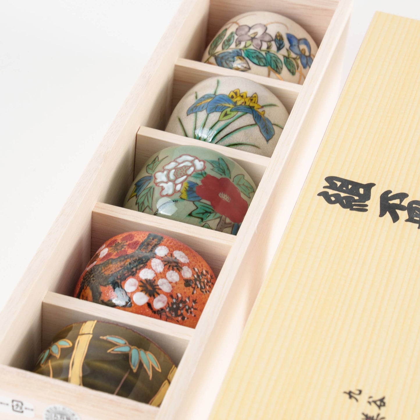 Kutani Yaki Handpainted Five Flowers Ochoko Sake Cup Set