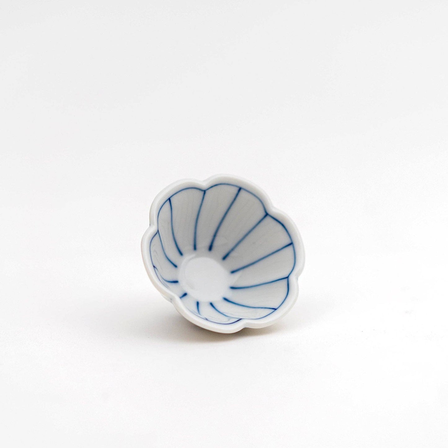 Hasami Ware Chrysanthemum Shape Mini Kobachi Bowl