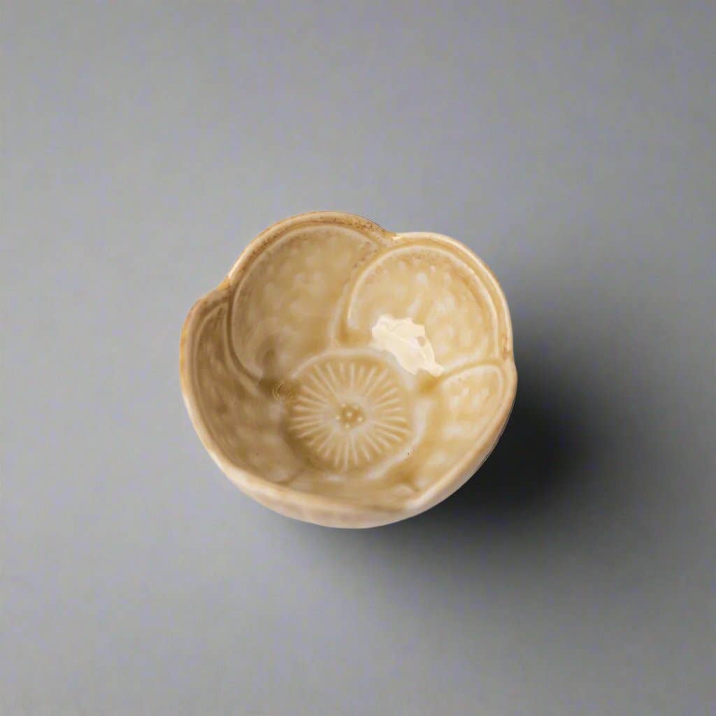 Ume Shape Sauce Dish
