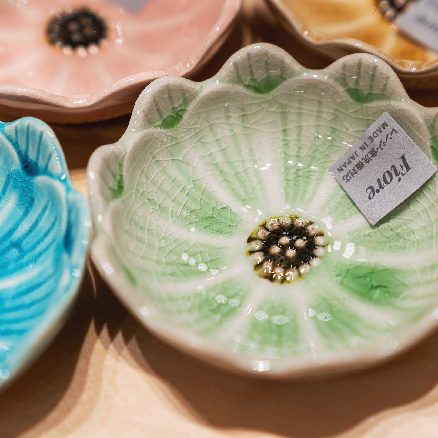 Handmade Seto Crackle Glaze Flower Small Bowl: Mustard Yellow