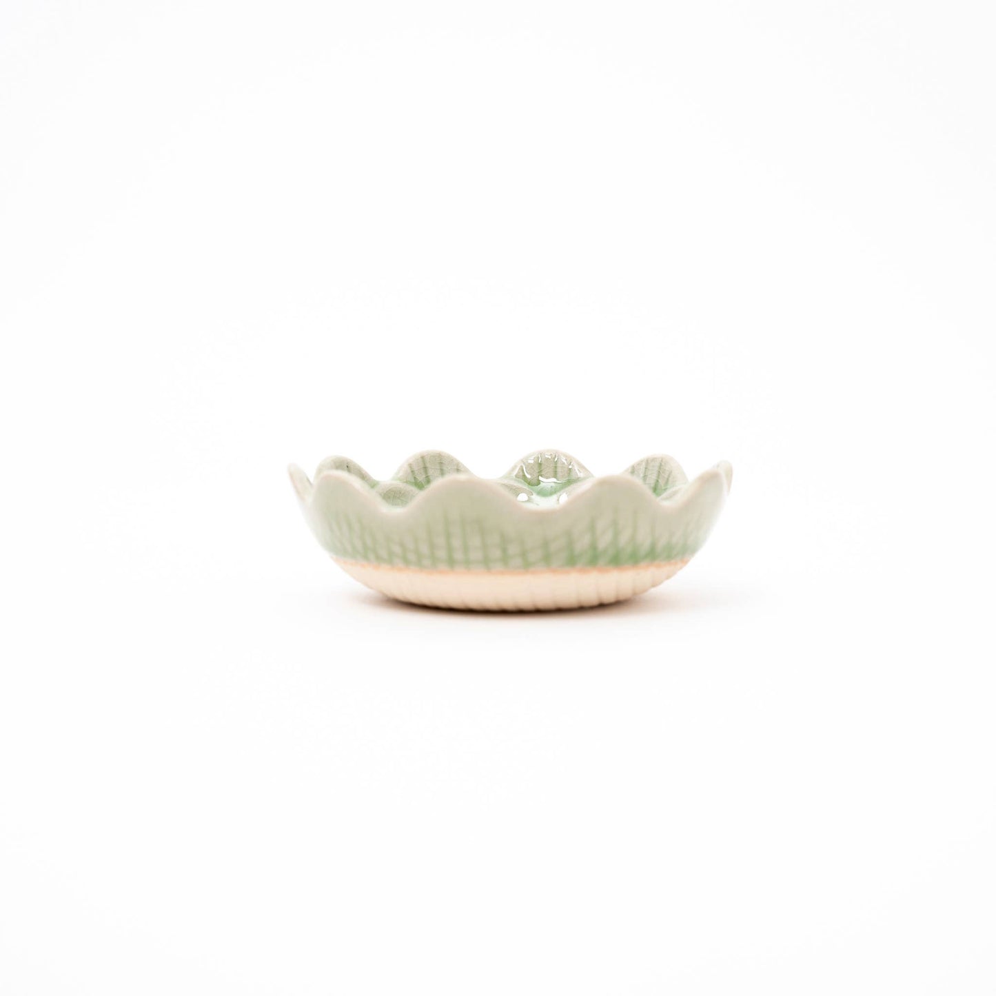 Handmade Seto Crackle Glaze Flower Small Bowl: Mustard Yellow