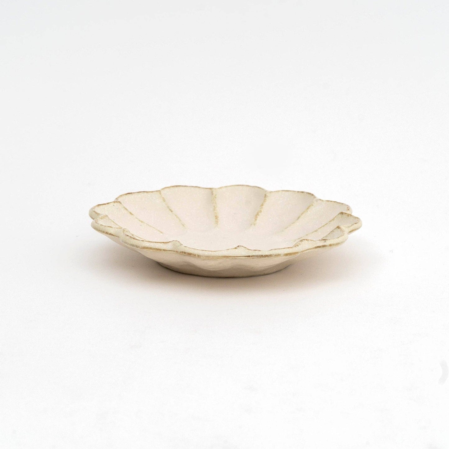 Rinka Plate by Kaneko Kohyo