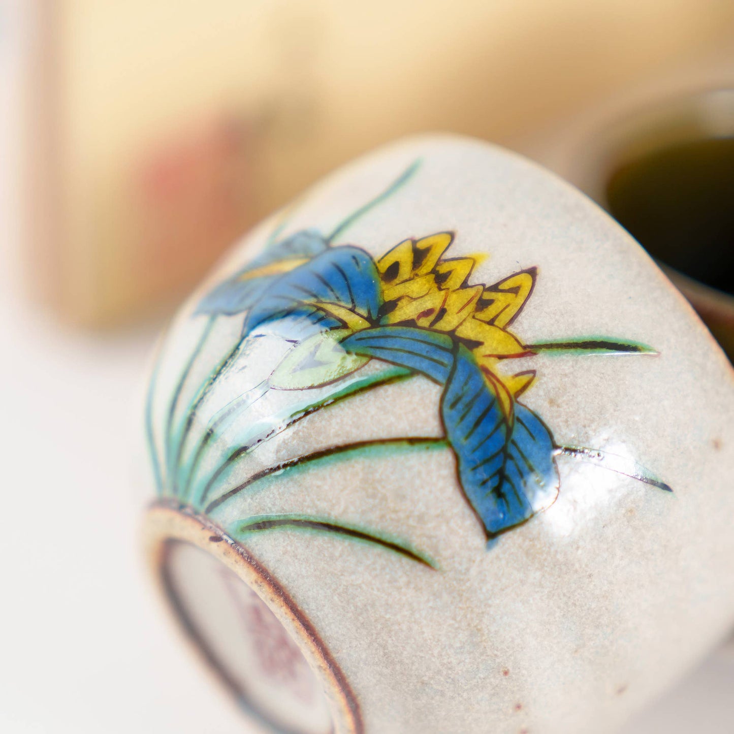 Kutani Yaki Handpainted Five Flowers Ochoko Sake Cup Set
