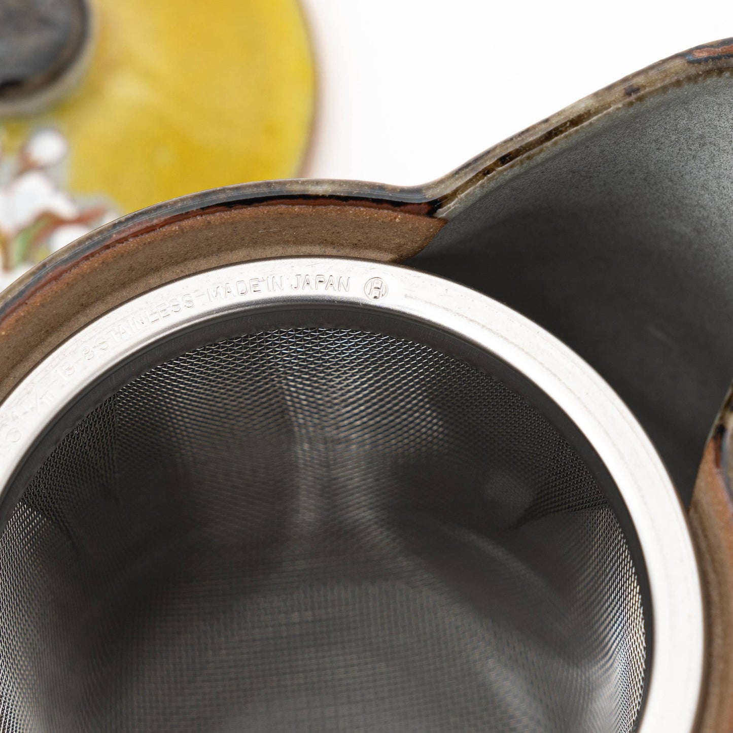 Handmade Kutani Yoshidaya Cherry Bird Teapot