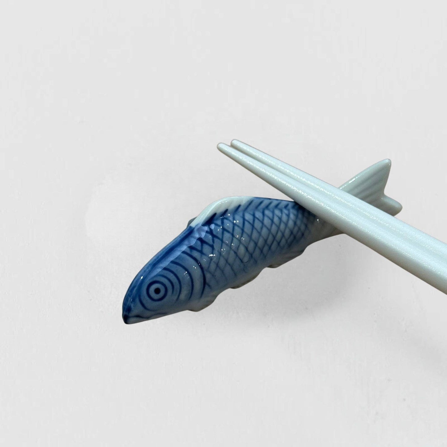 Blue & White Fish Chopstick Rest