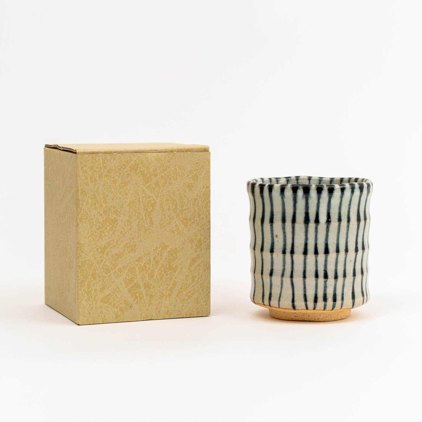 Mino Ware Handmade Stripes Yunomi Cup