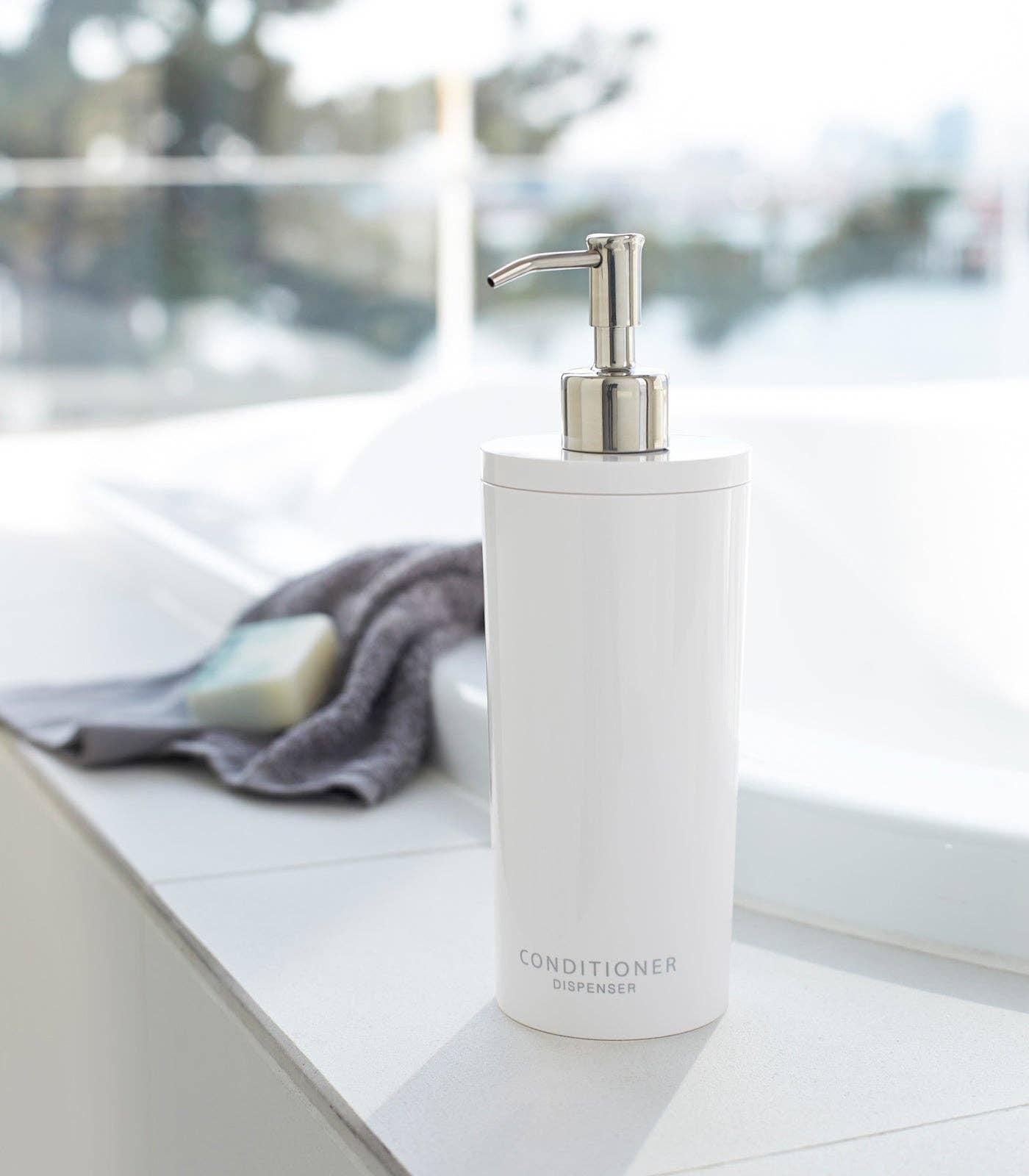 Tower Conditioner Dispenser - Conditioner: White