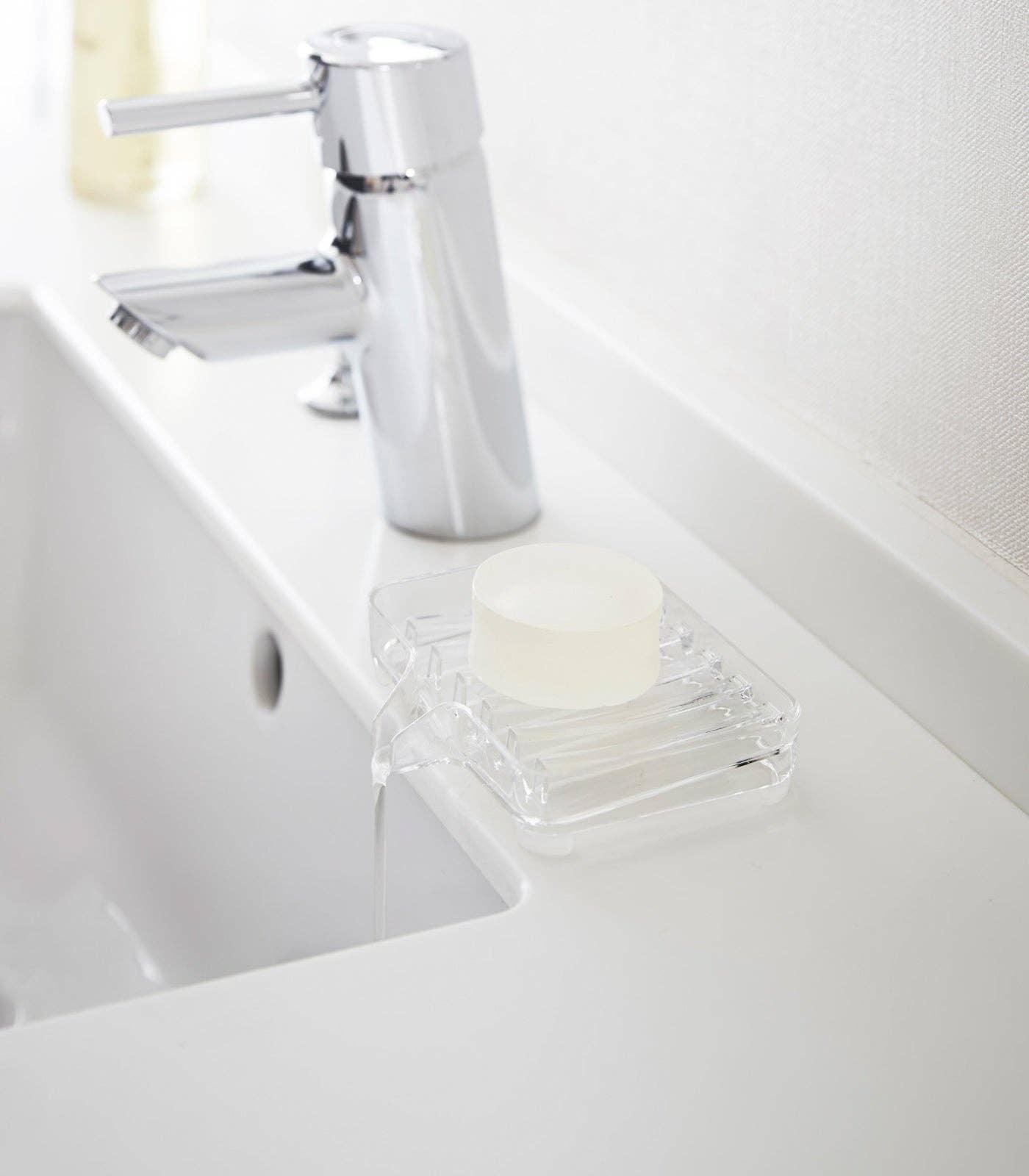Veil Self-Draining Soap Tray - Acrylic: Clear