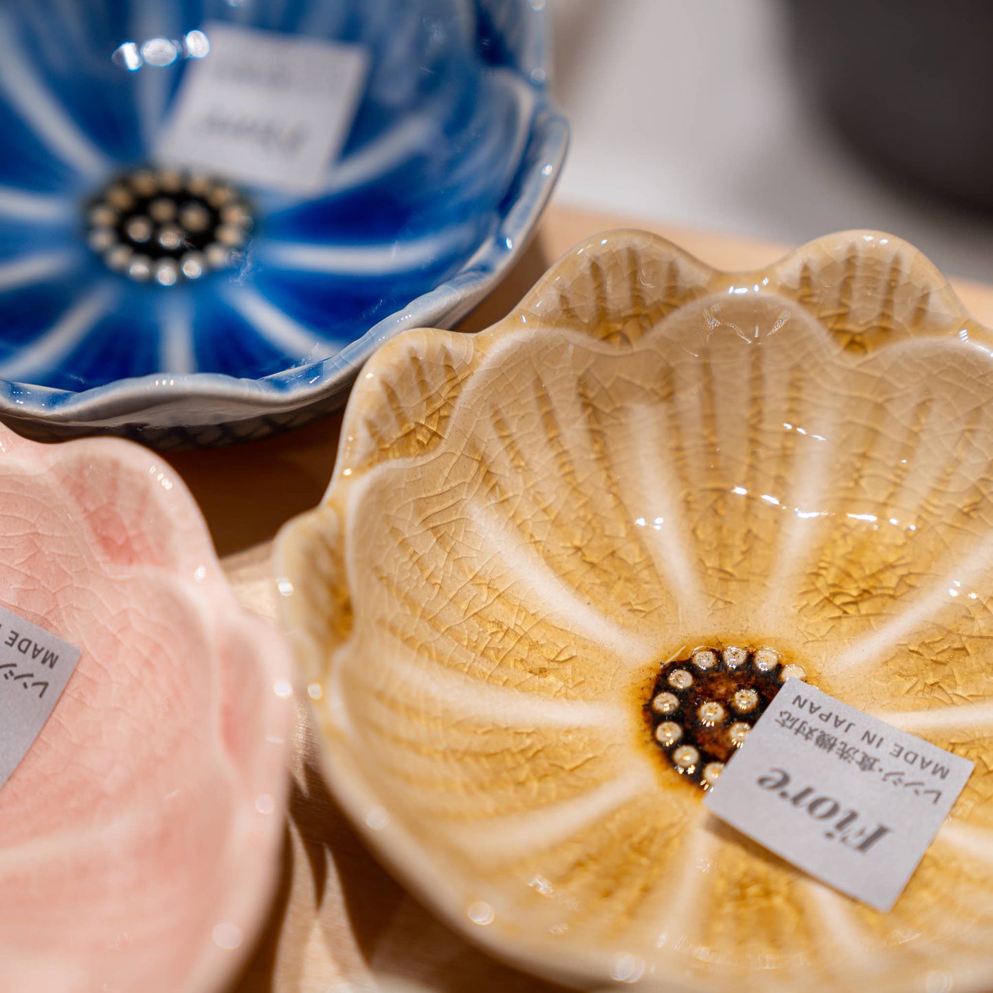 Handmade Seto Crackle Glaze Flower Small Bowl: Mustard Yellow
