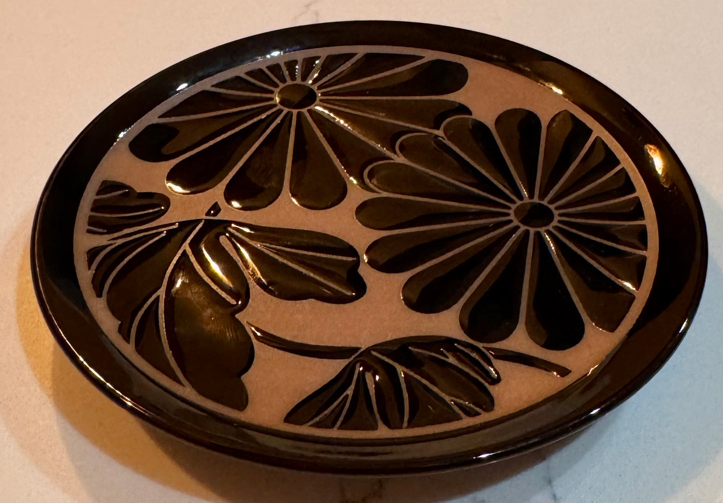 Roots Blue Daisy Plate