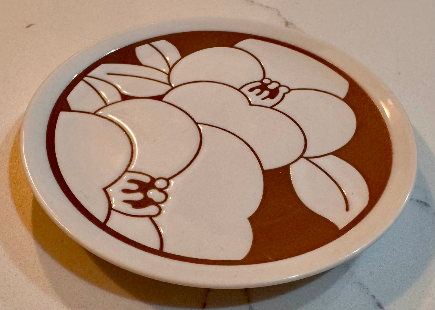 Roots White Gardenia Plate