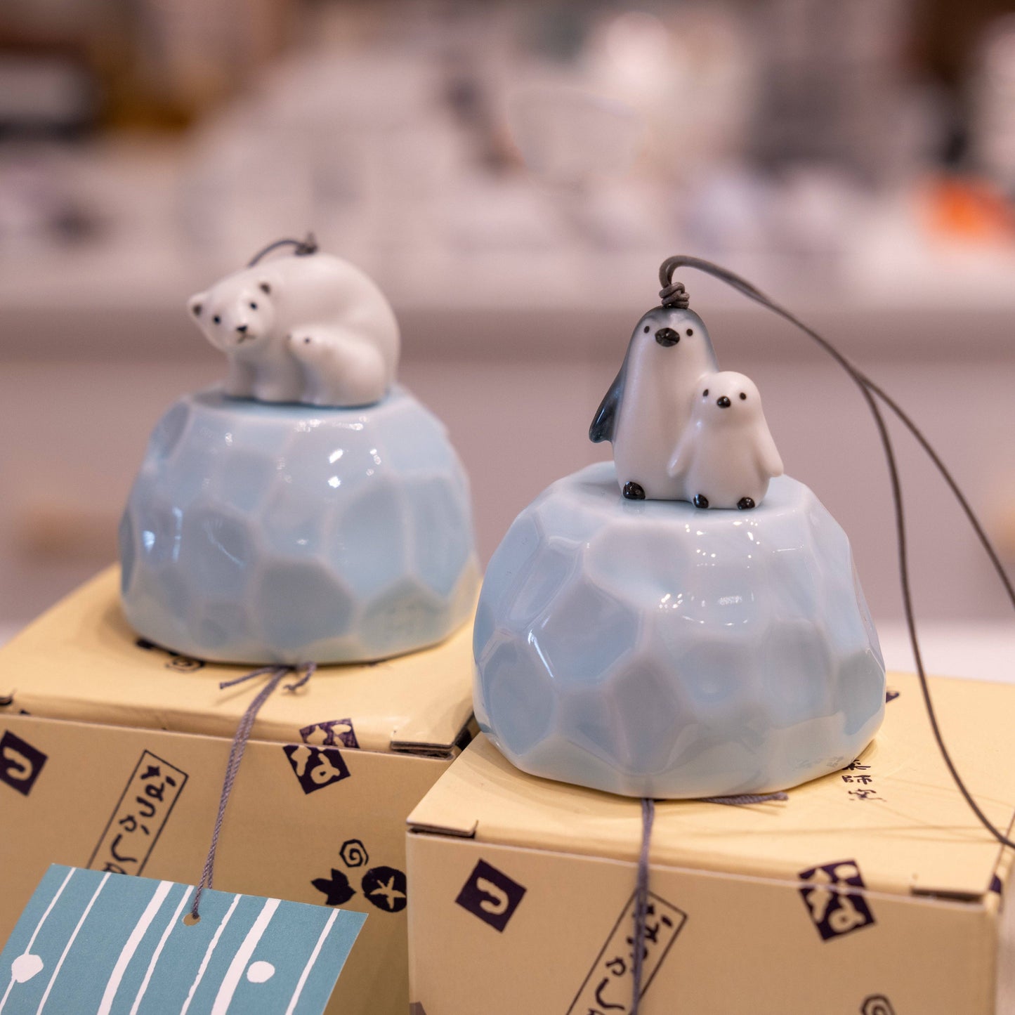 Yakushi Kiln Seto Wind Chimes - Penguin Parent and Child